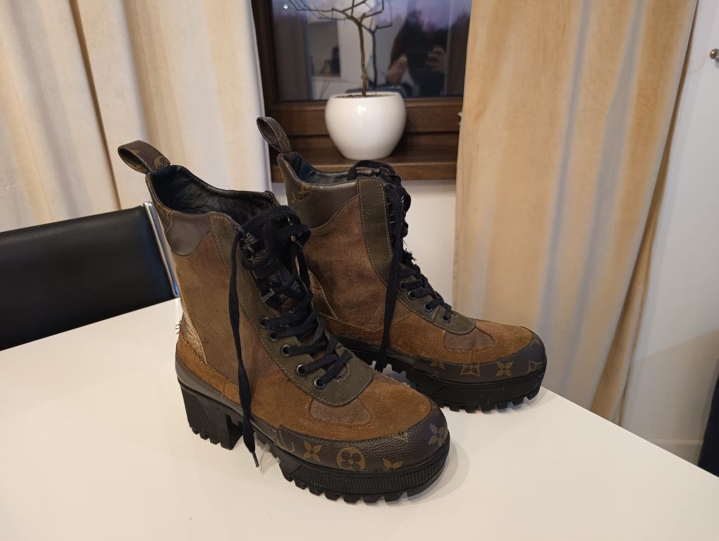 Wygodne wysokie buty