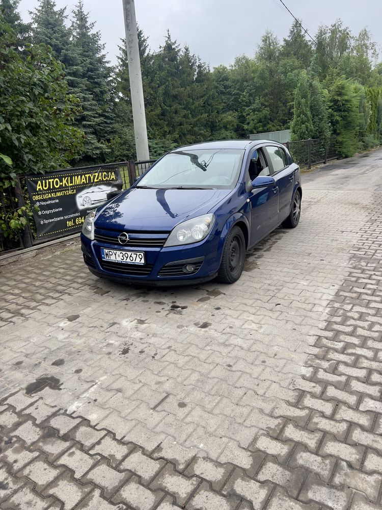 Opel astra h 1,6 benyna