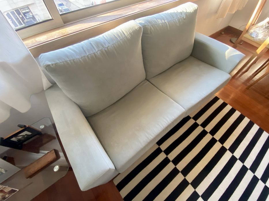 Sofá 3 lugares - tecido verde claro