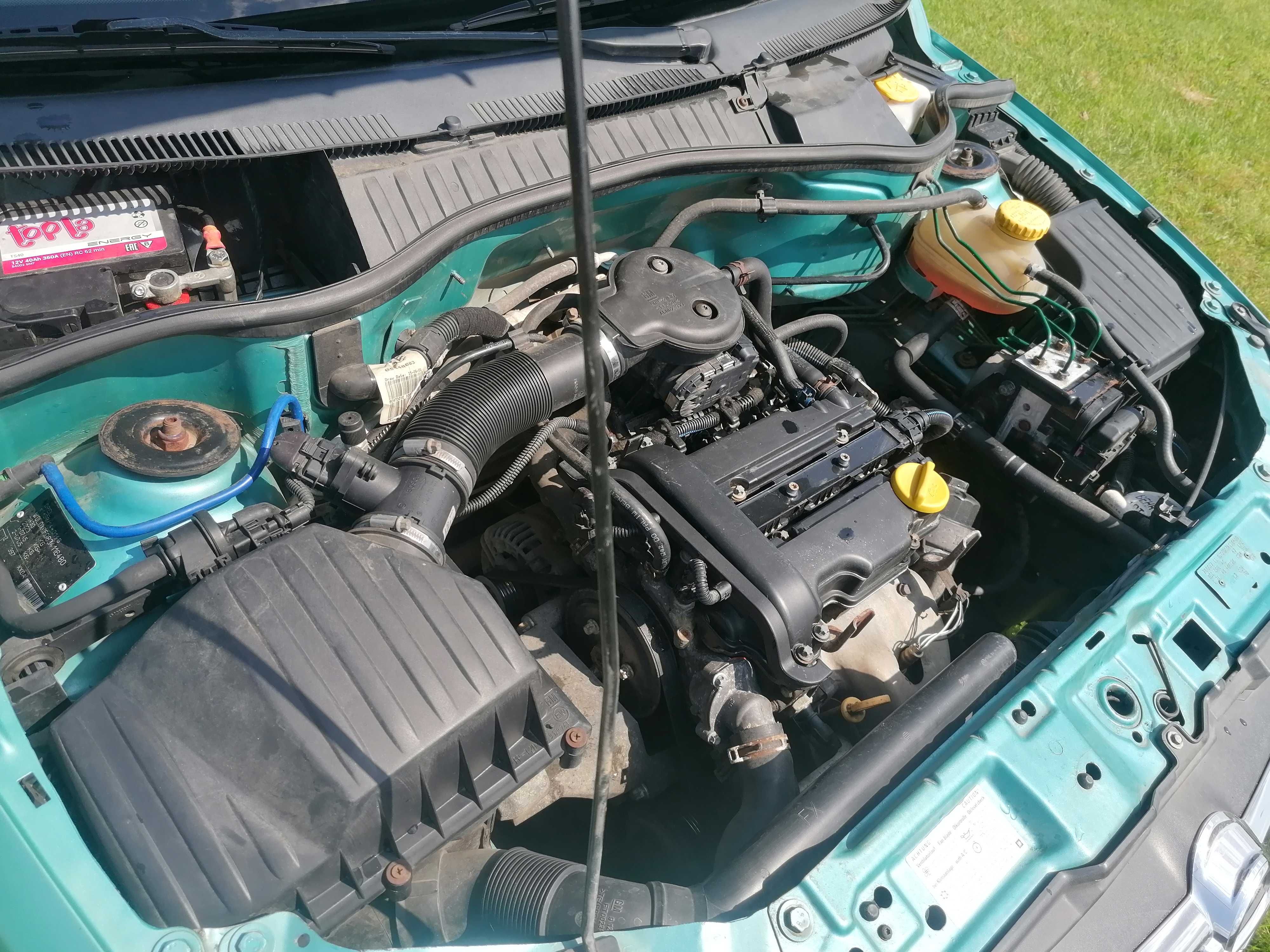 OPEL CORSA 2002рік