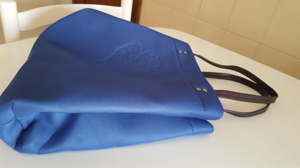 Mala azul com 2 alsas
