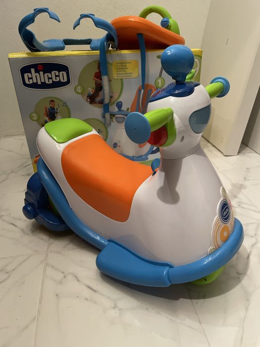 Triciclo Chicco 4 em 1