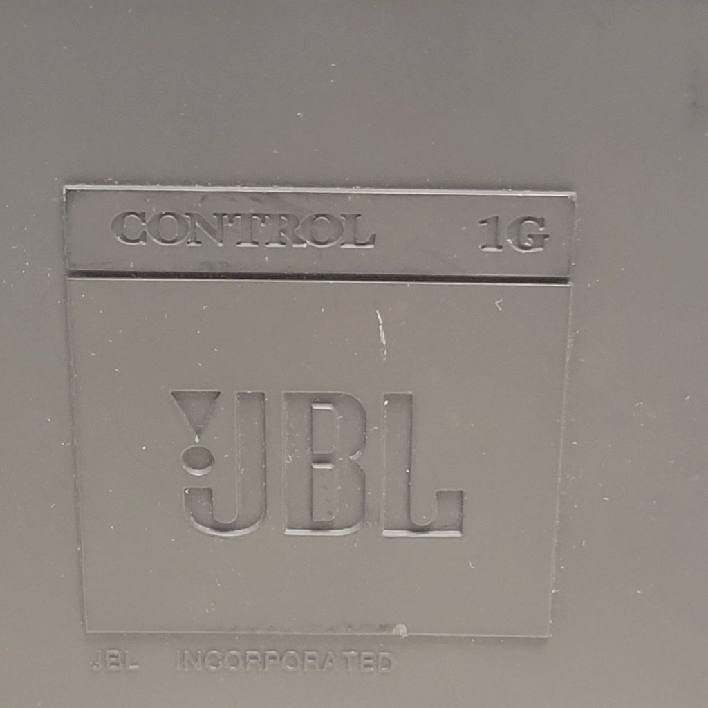 Kolumny JBL CONTROL one  1G Universe małe do baru satelity