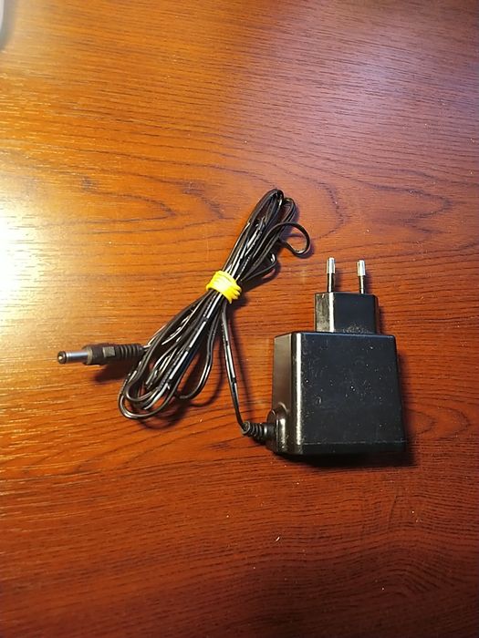 Зарядное устройство автоматическое 12,6 вольт li-ion для шуруповерта