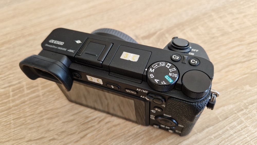 Беззеркальна APS-C камера Sony A6500 body