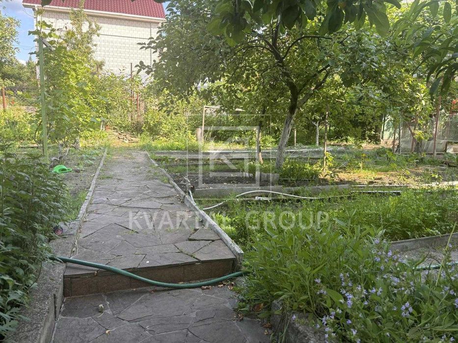 Приватний будинок з ремонтом. Не вистачає тільки нових господарів!