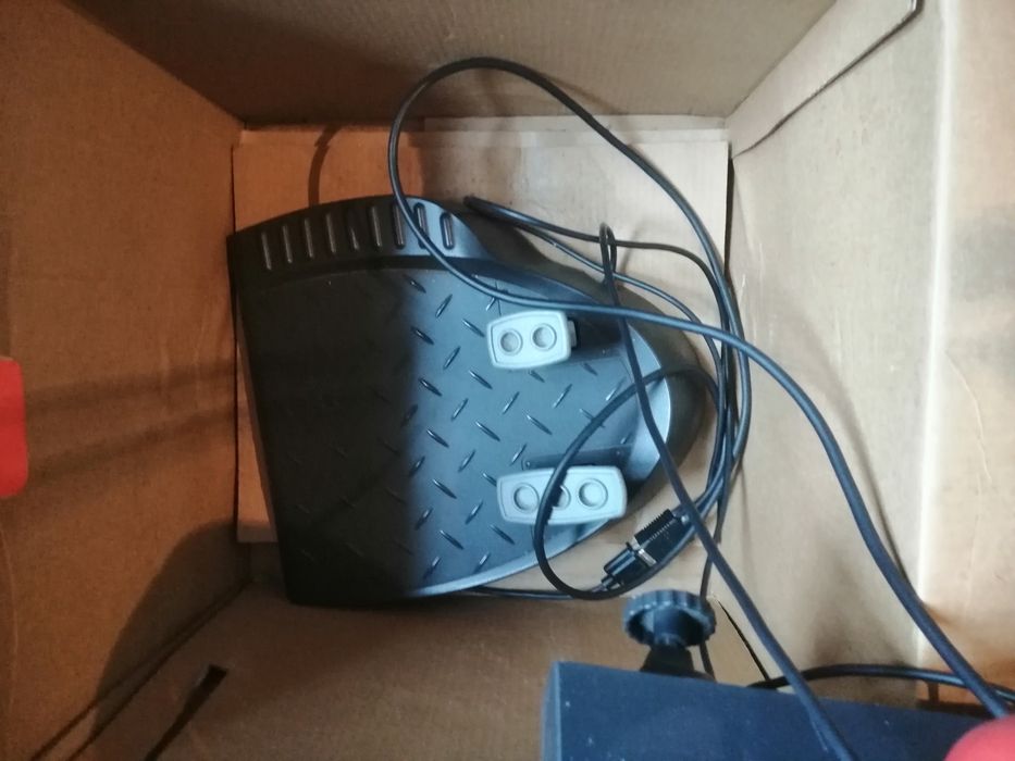 Kierownica do gier WINGMAN FORMUŁA FORCE  LOGITECH.  Mało używana