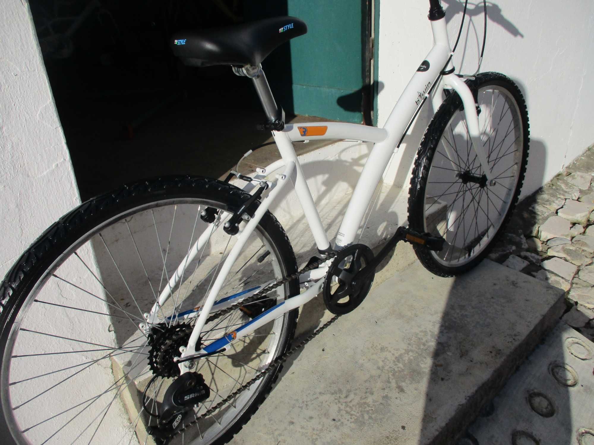 Bicicleta B’TWIN 26 Senhora/Menina
