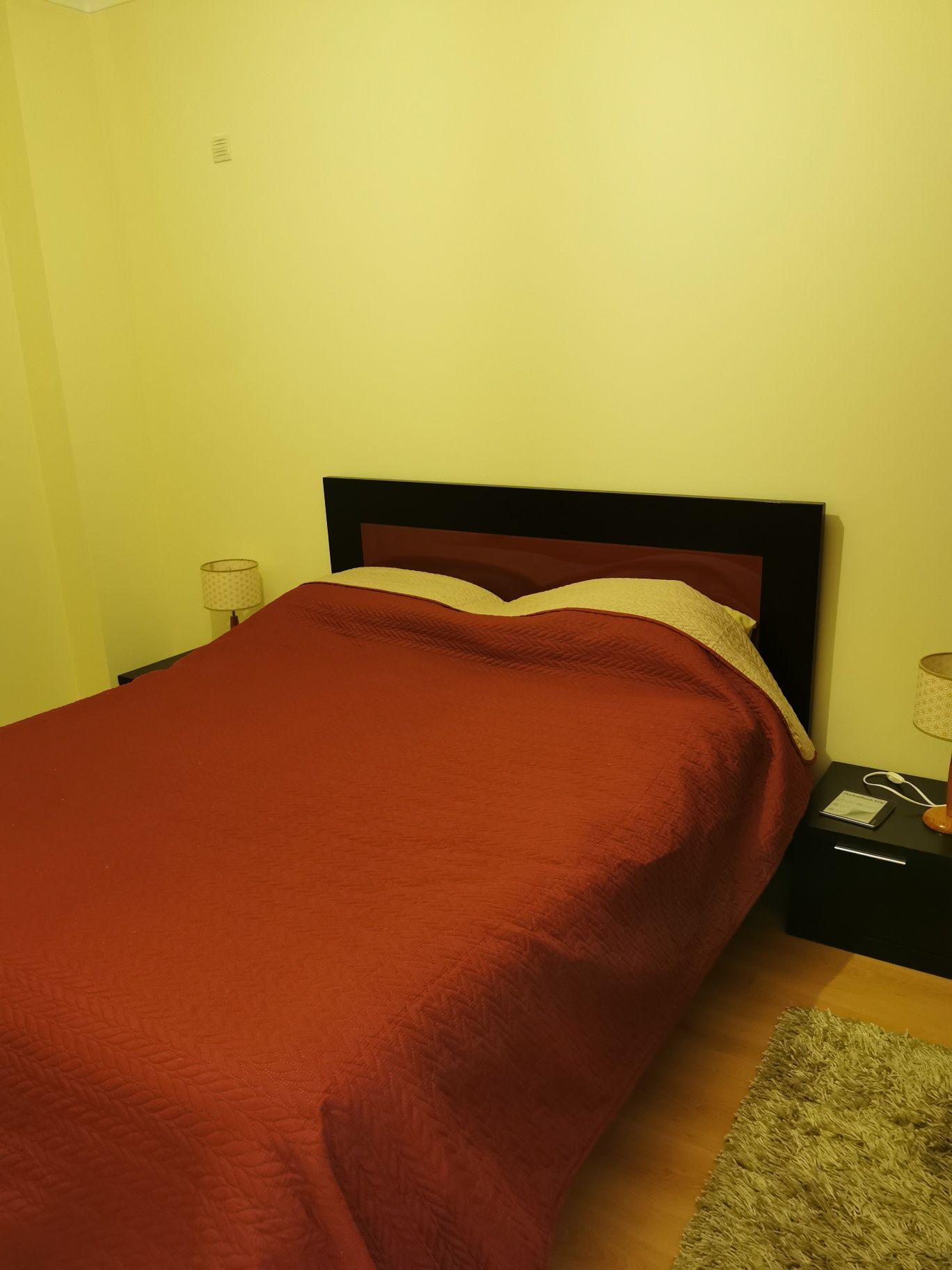 Conjunto de quarto madeira