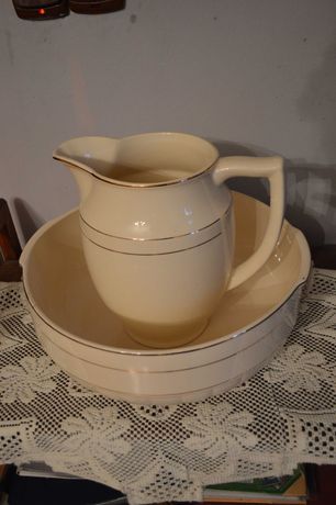 ceramiczny zestaw toaletowy misa i dzban  retro vintage