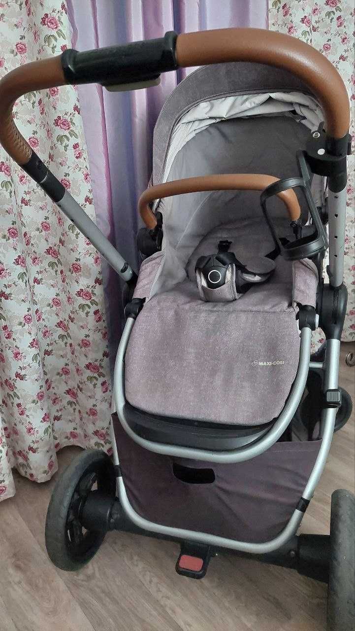 MAXI- COSI  2в1 ( Голландия) в очень хорошем состоянии.
