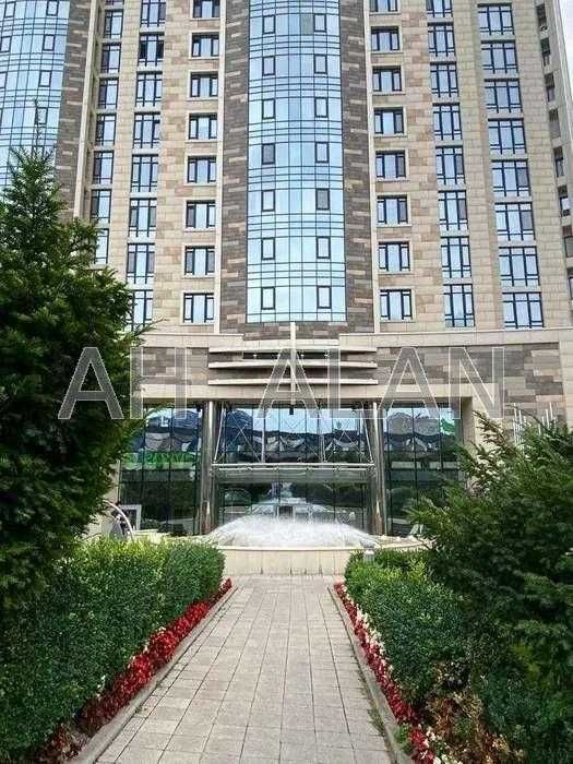 Продаж квартири 174 м2 в ЖК Бульвар Фонтанів, Київ, Печерськ