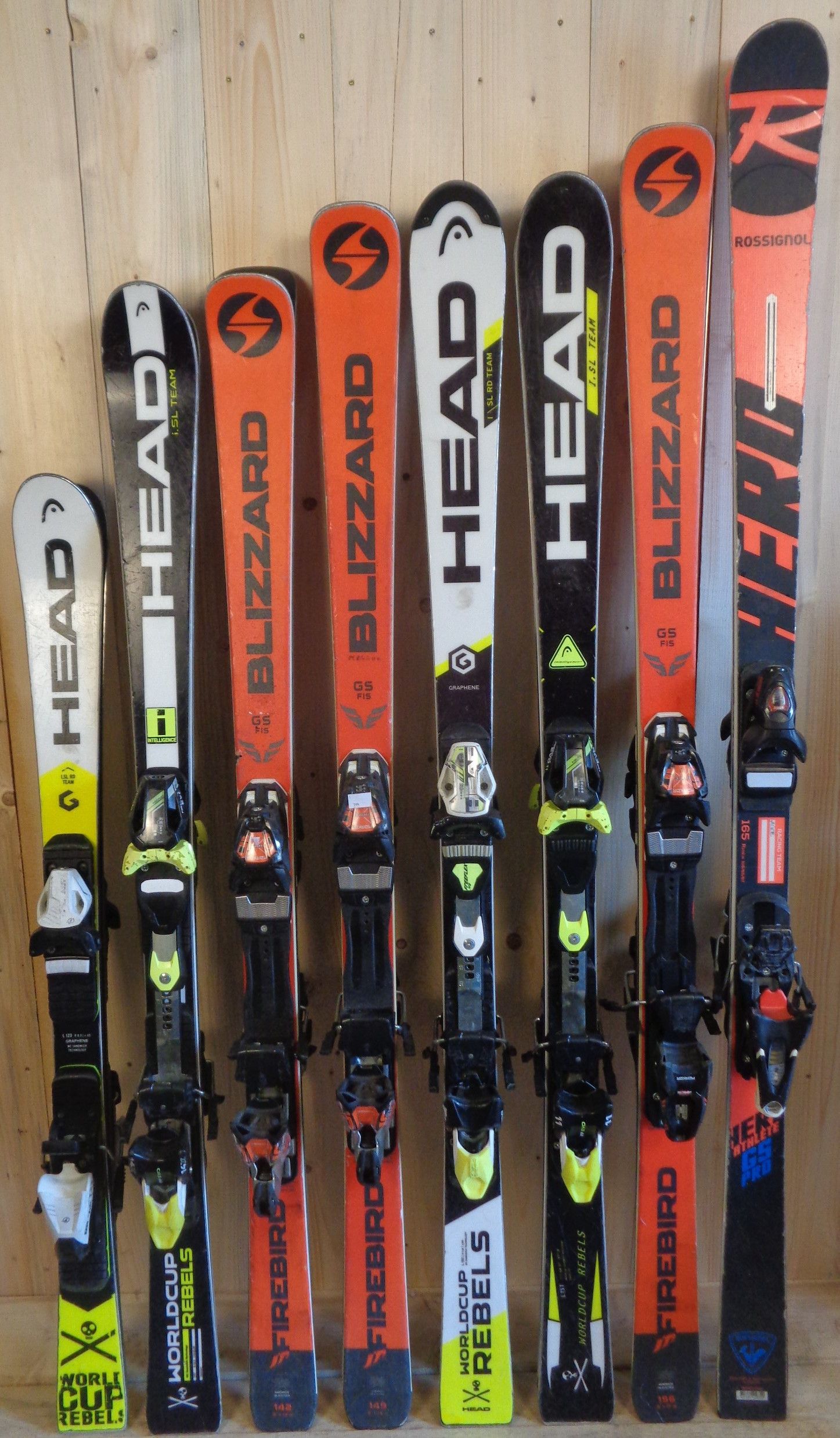 Narty 2 X JR Race (320 zł / 60€ netto za parę), pakiet nart
