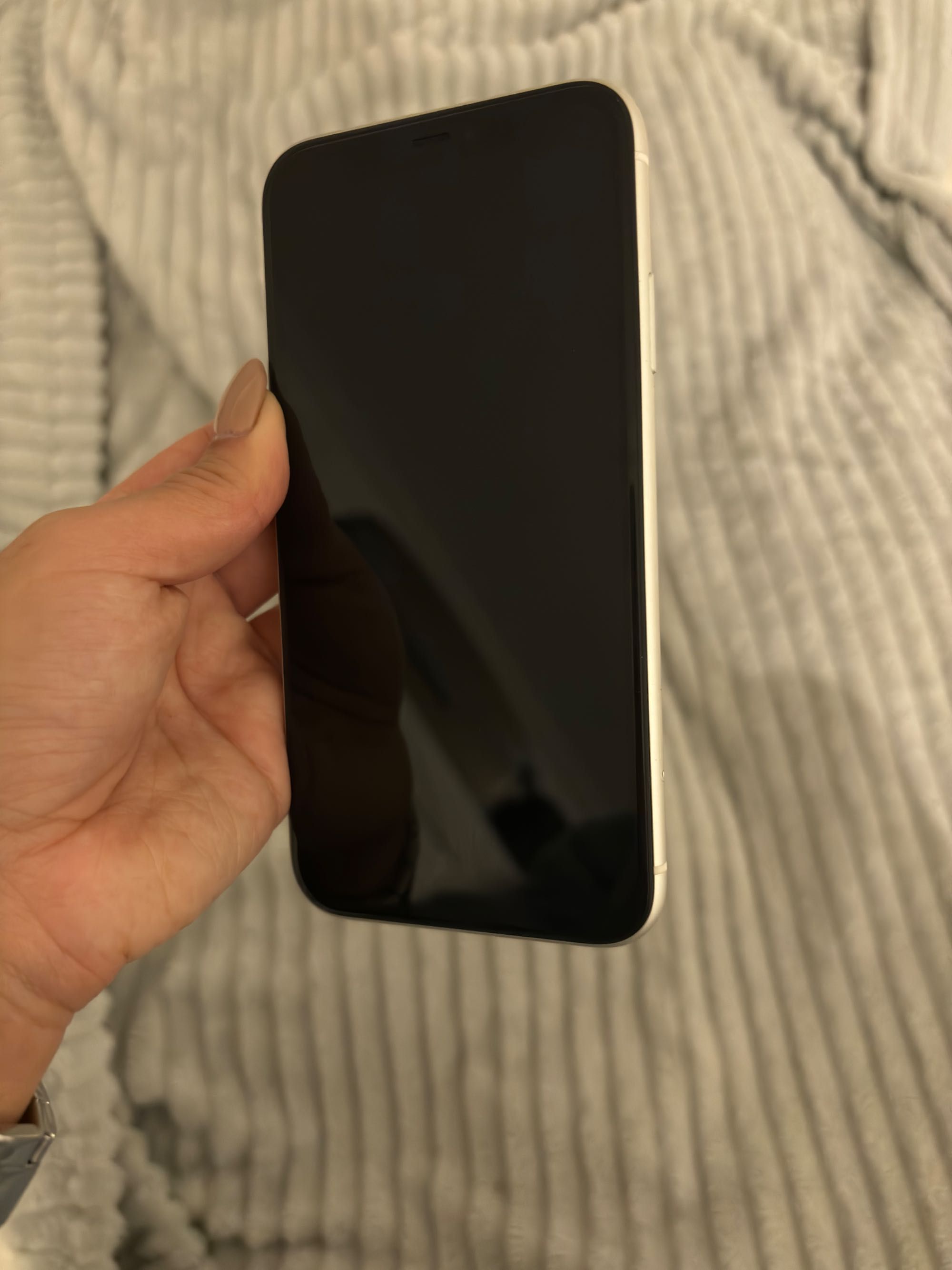 iPhone 11 128GB Branco