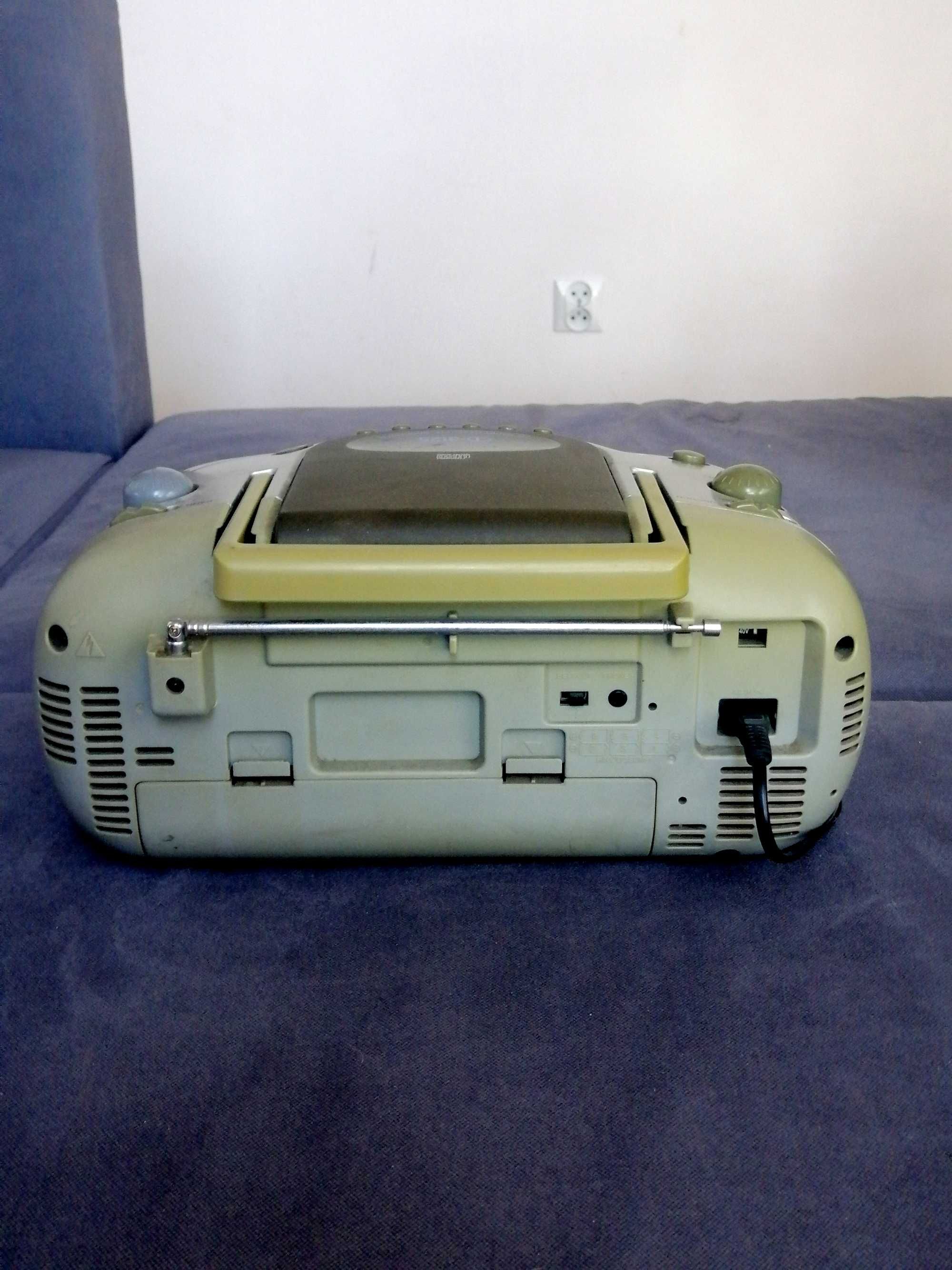 Radio CASIO na działkę - GRA GŁOŚNO