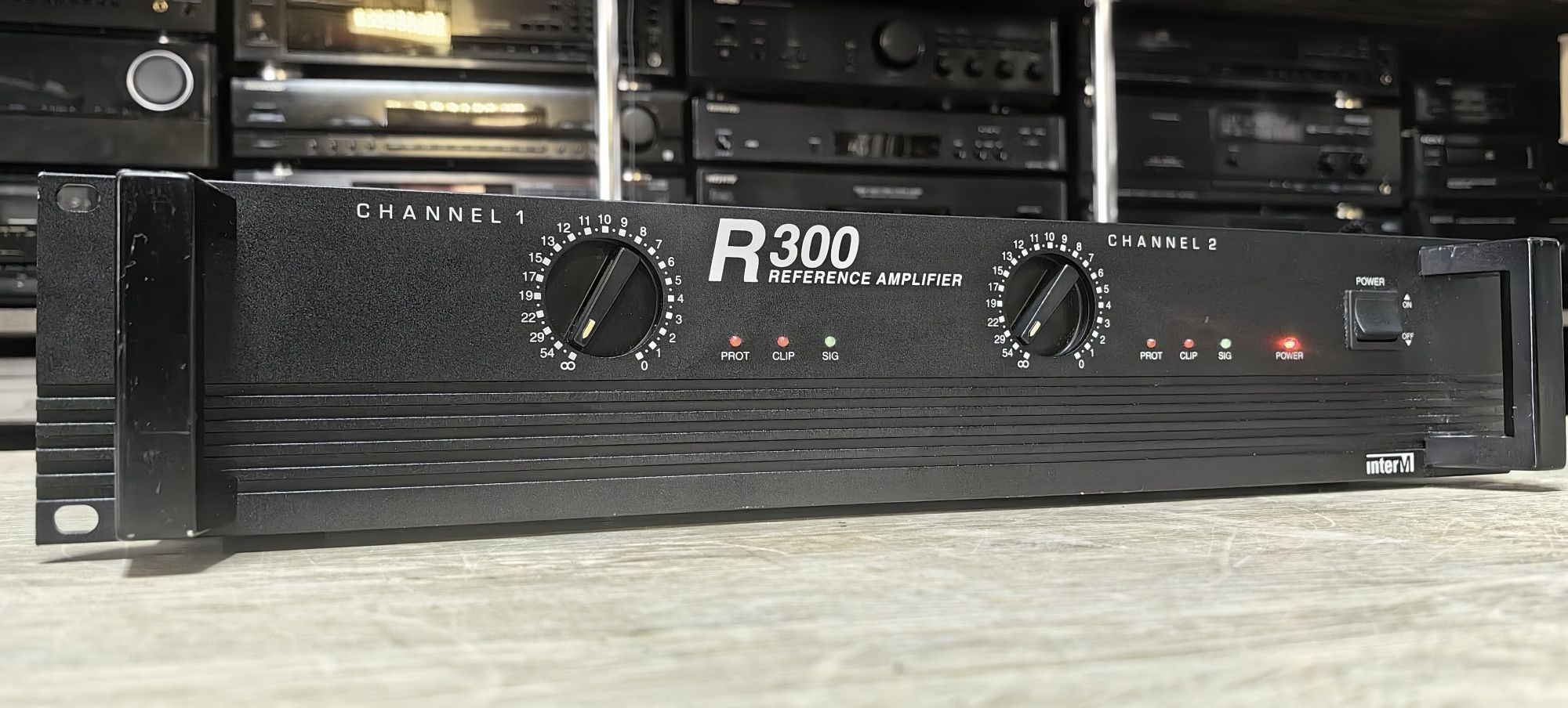 Підсилювач InterM R300/4Ω
