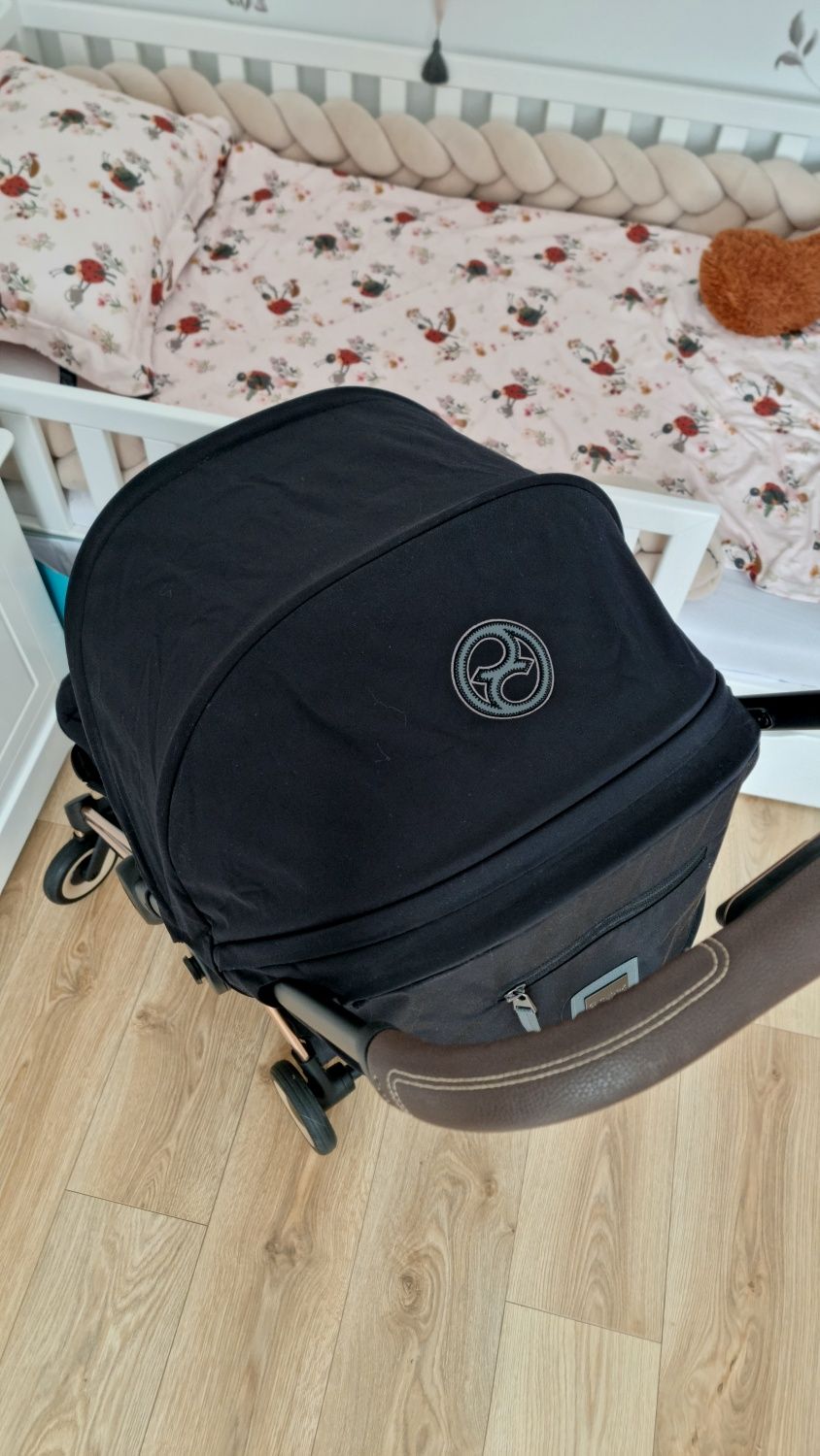 Cybex Coya Deep Black