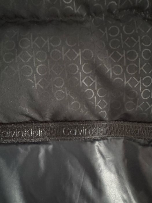 Zimowa kurtka Calvin Klein .
