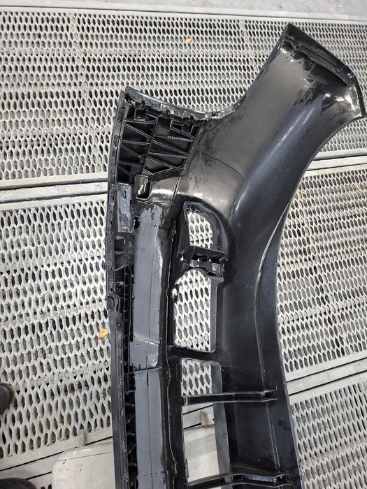 Продам передній  бампер на Ауді А6С5, новий Тайвань