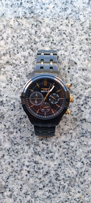 Relógio SECTOR novo