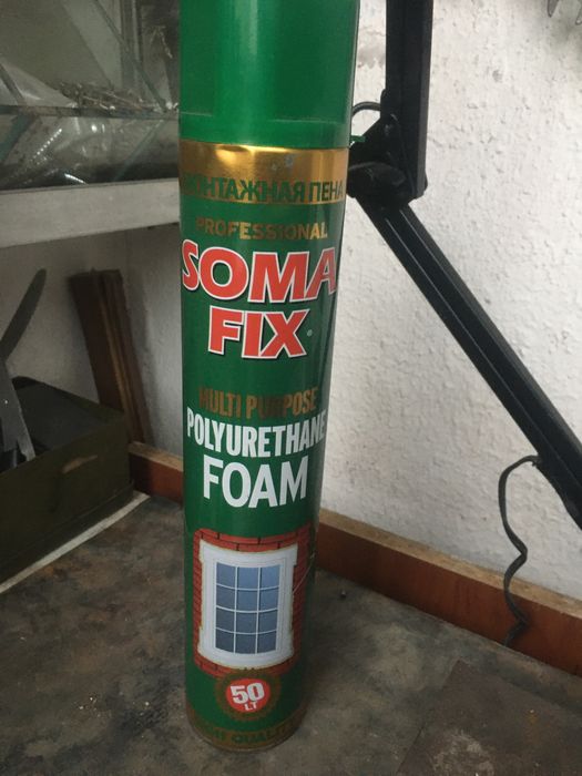 Піна монтажна універсальна