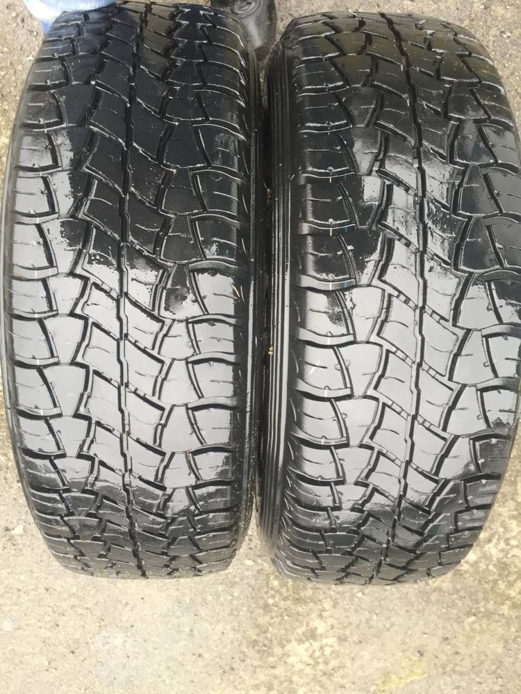 Продам резину б/у 235/75 r 15