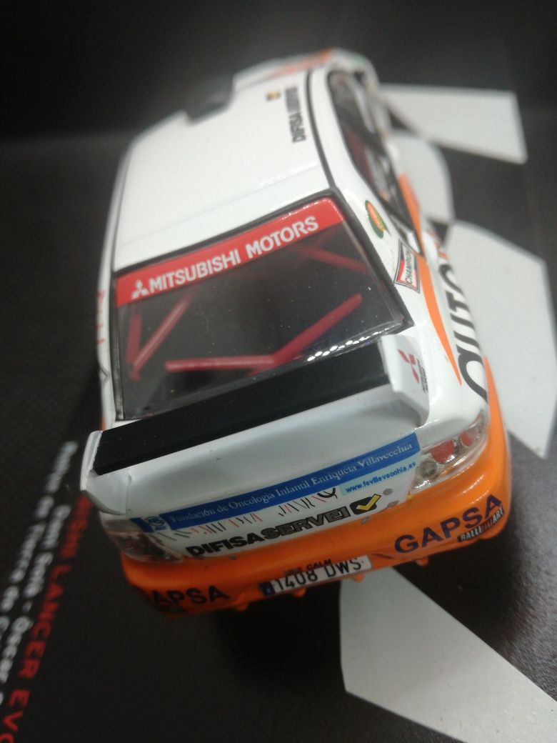 N.32 Miniatura 1/43 Mitsubishi Lancer Evo IX estado novo