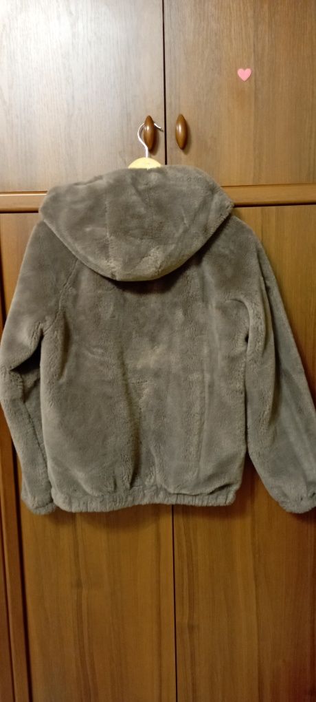 Куртка з штучного хутра, розмір М/46, Sinsay