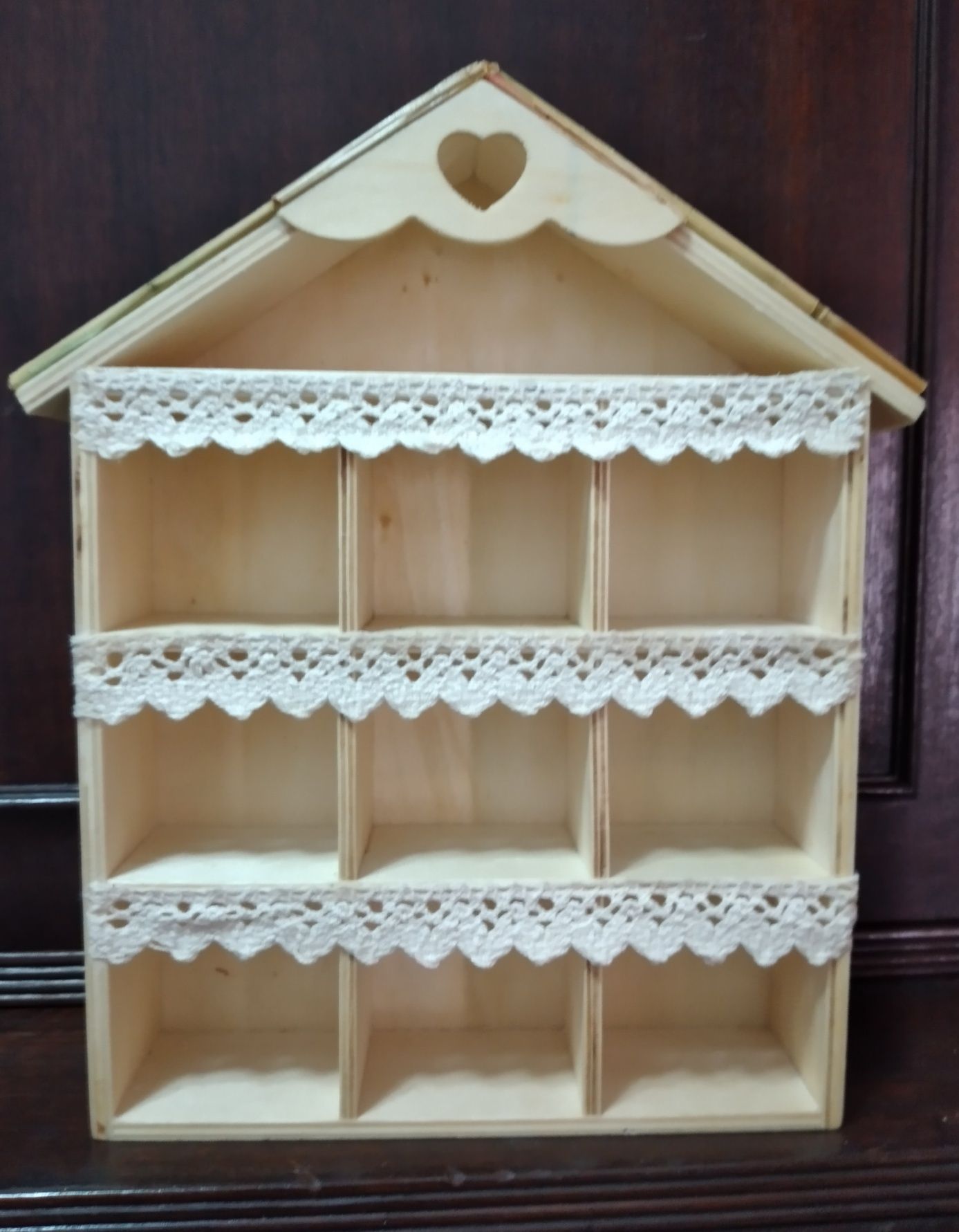 Vitrine ou expositor em pinho p/ bibelots