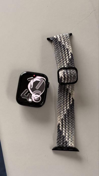 Apple Watch 9 45mm Cellular