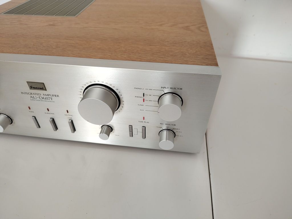 Sansui AU-D607F wzmacniacz stereo
