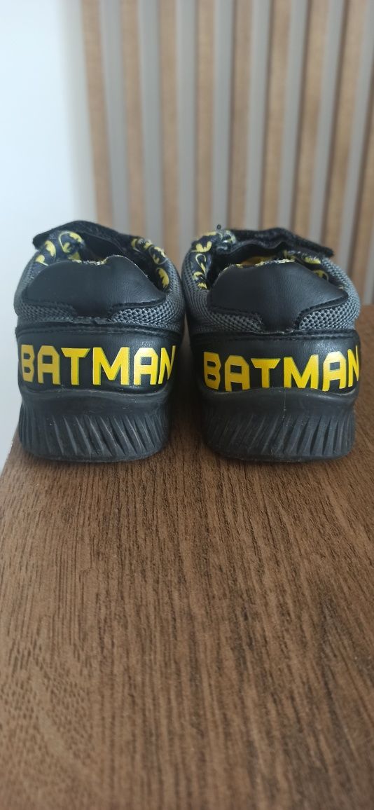 Buty adidasy batman r. 23