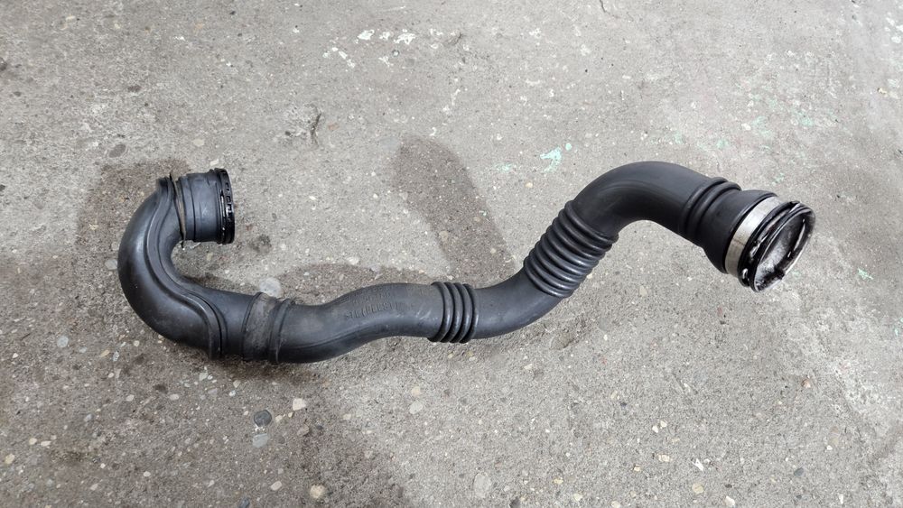 Przewód wąż rura intercoolera turbiny A17DTR 1.7 cdti opel astra j PT3
