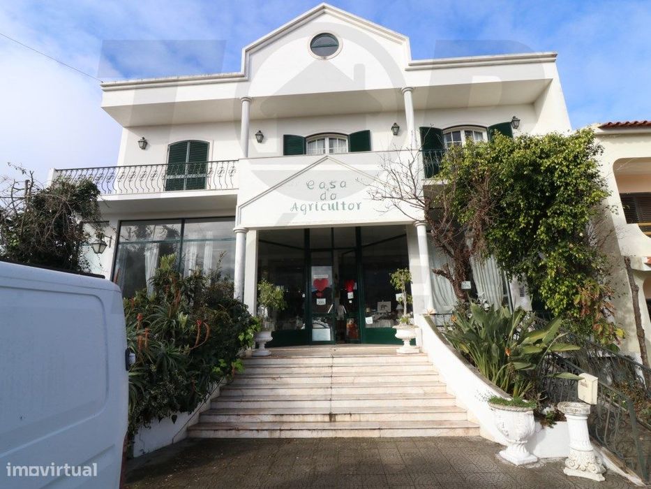 Loja para arrendamento - Samora Correia -2350€