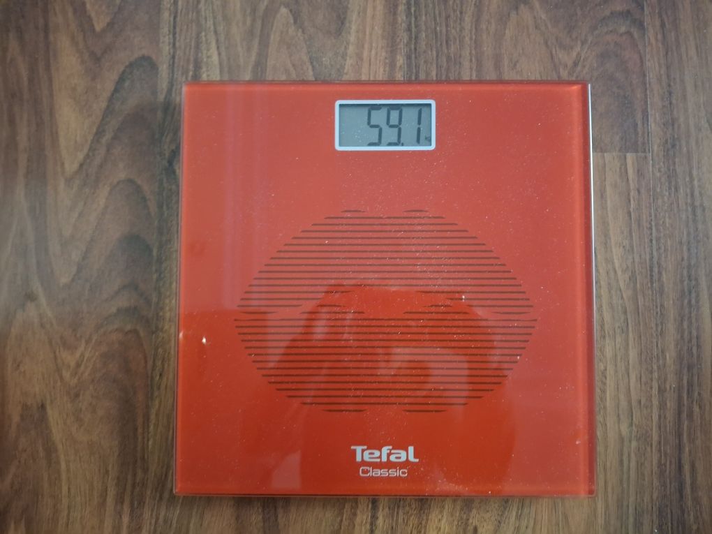 Продам ваги Tefal