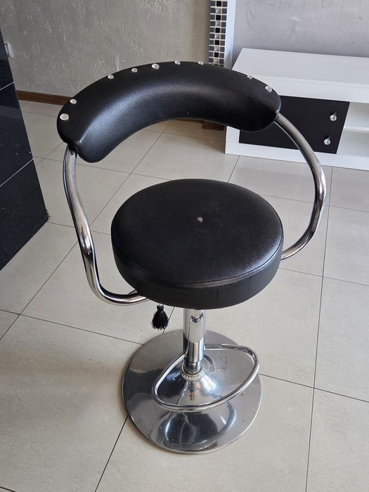 Hoker krzesło barowe