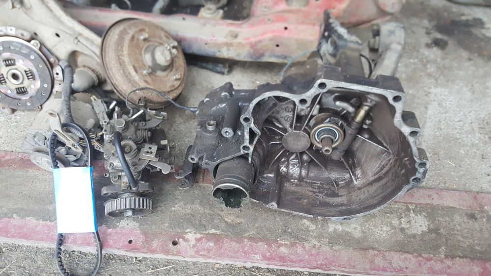 Залишки запчастин до Nissan Sunny 1.8D B11