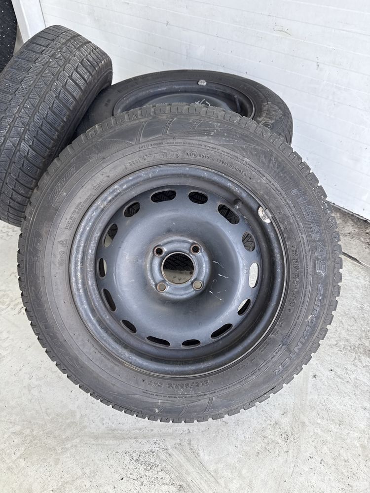Komplet felg stalowych Berlingo 4x108 15 cali z oponami zimowymi