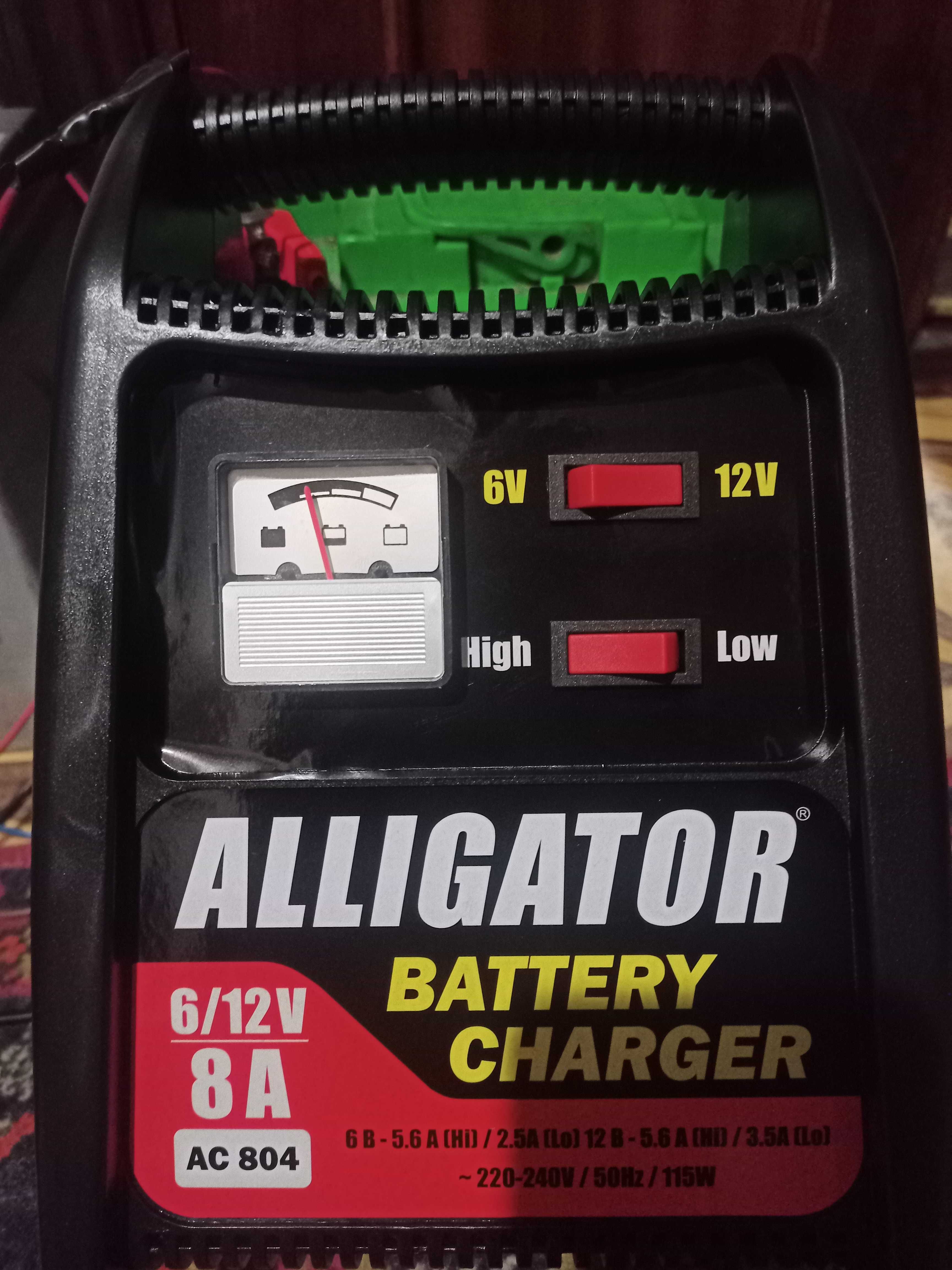 Продам Зарядное устройство АКБ Alligator 6/12V, 8А