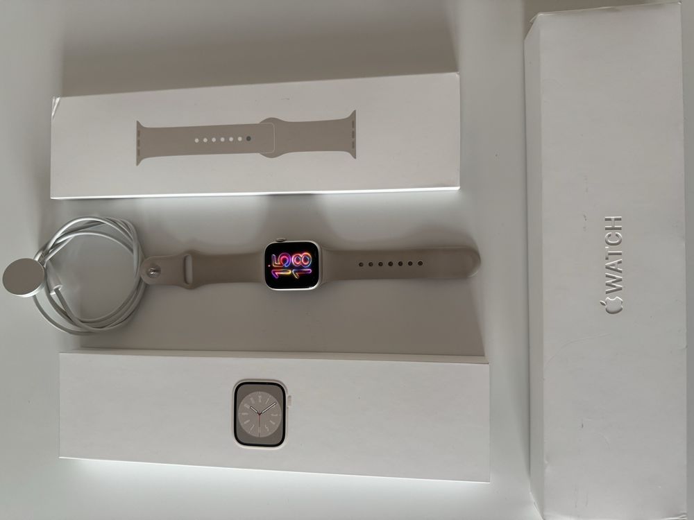 Apple Watch 8 GPS 41 MM Starlight