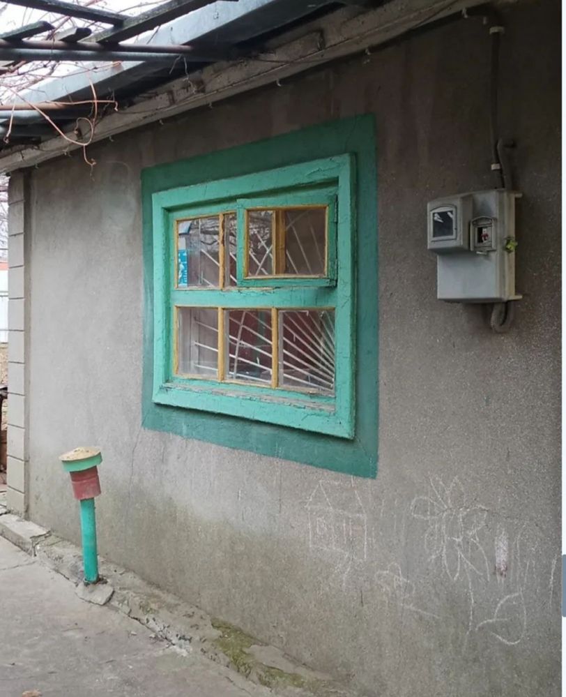 Продам  недорого небольшой  дом в Алексанровке