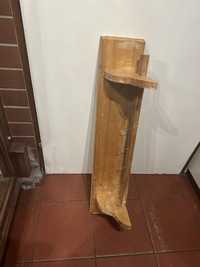 Drewniana półka wieszak z haczykami na ubrania do przedpokoju łazienki