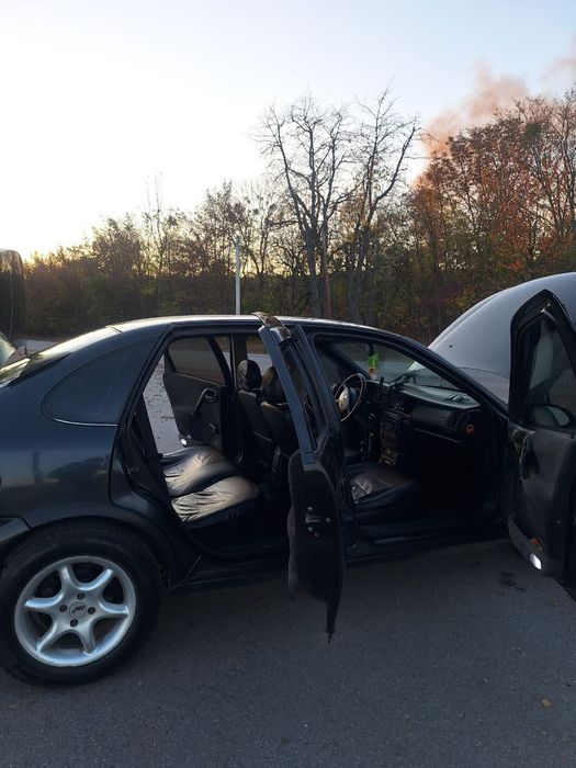 Продам opel vectra b 1.8 газ/бензин