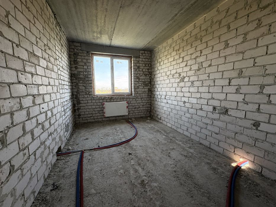 3 кімнатна квартира 82 м2 ЖК Миру 3 Героїв Харкова будівельний стан