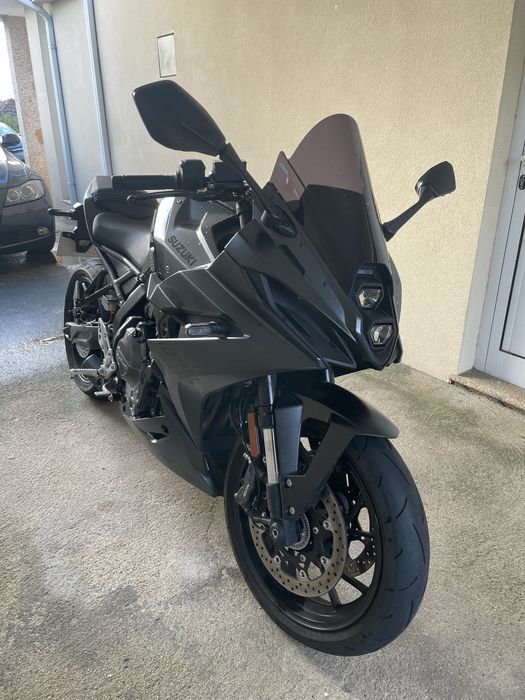 Suzuki GSX8R 2025 - Poucos kms!!
