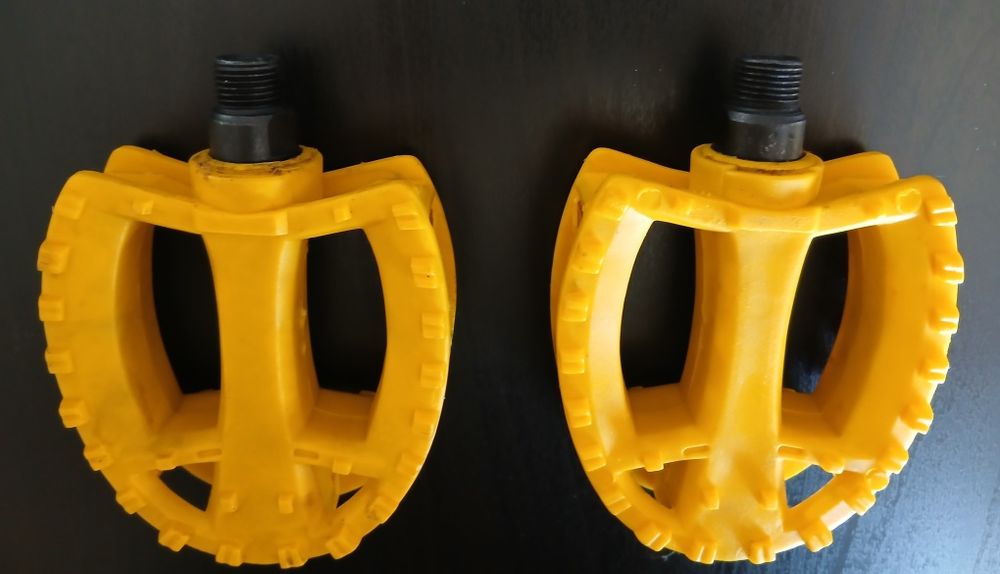 Pedais Bicicleta Novos (Amarelo)