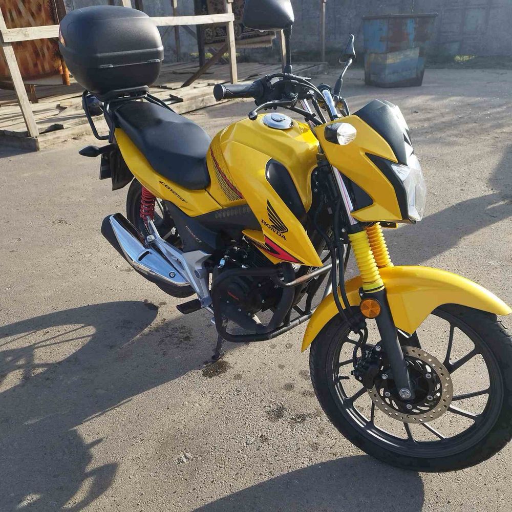 Honda GLR-125 інжектор мотоцикл