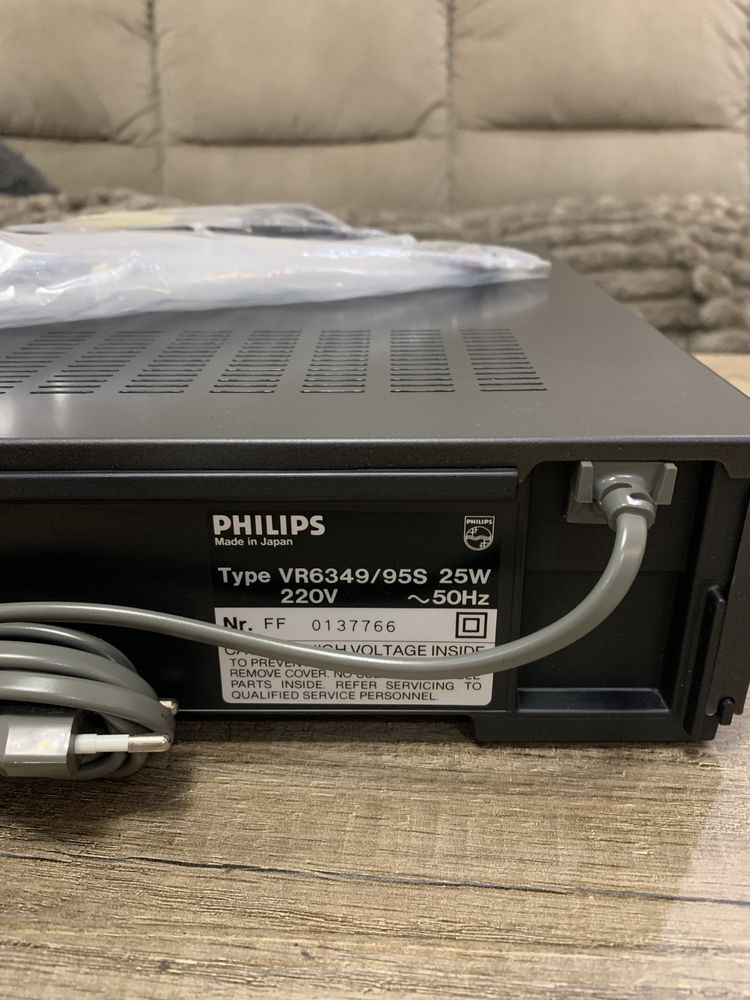 НОВИЙ Відеомагнітофон Phillips VR6349/95S