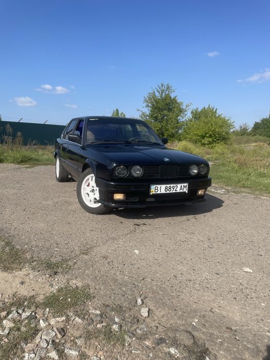 Продам BMW e30