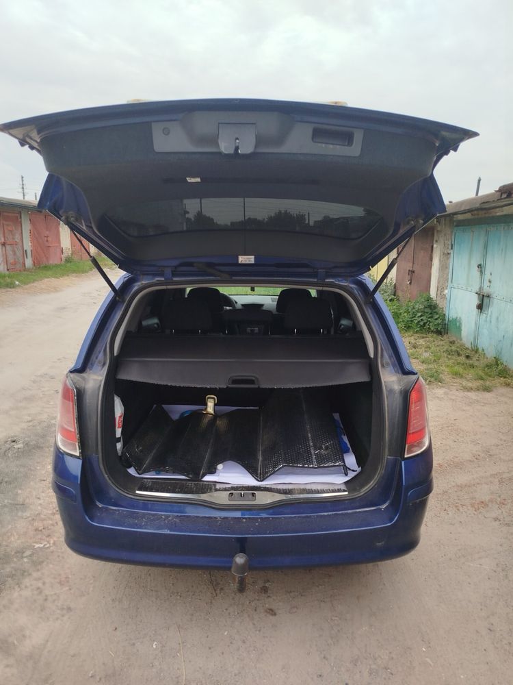 Opel Astra H. 1.6